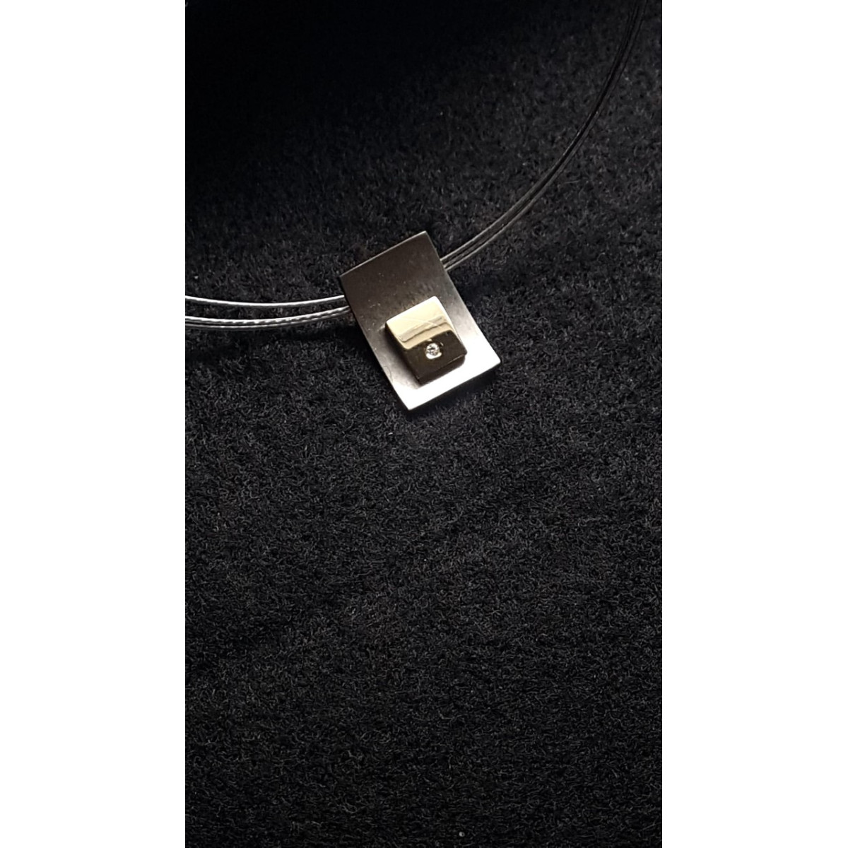 GARGANTILLA DE PLATA Y ORO CON DIAMANTE
