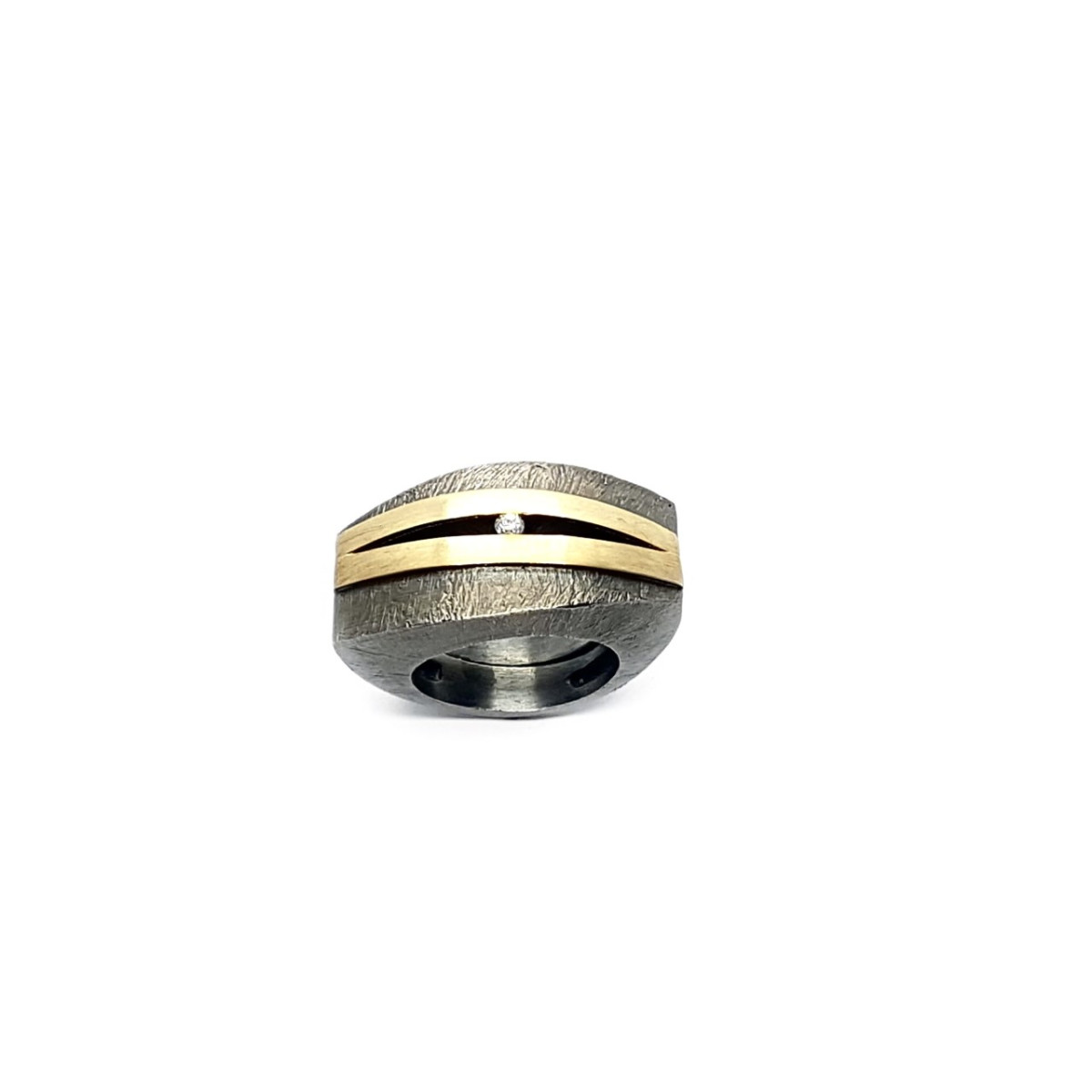Anillo de plata y oro con diamante