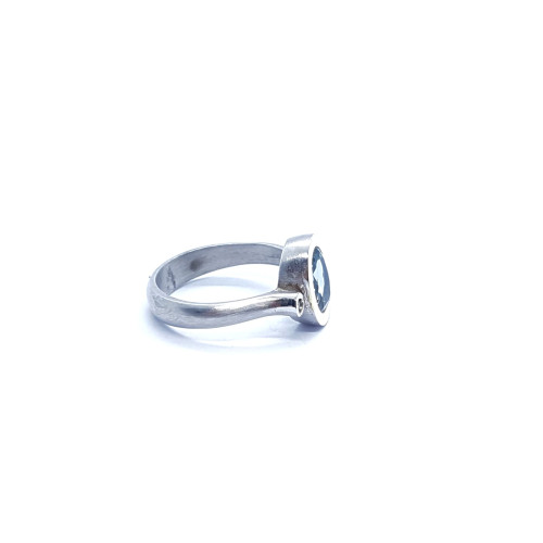 Anillo de plata y oro amarillo con diamantes y topacio azul