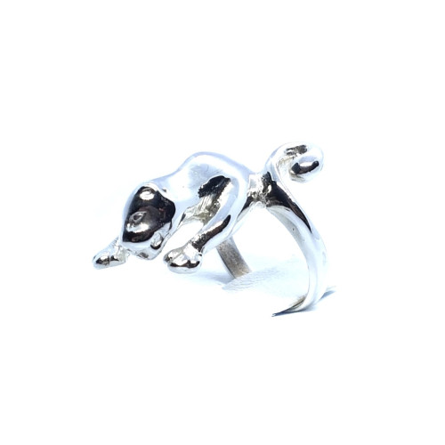 anillo de plata en forma de pantera