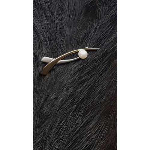 BROCHE de ORO con perla