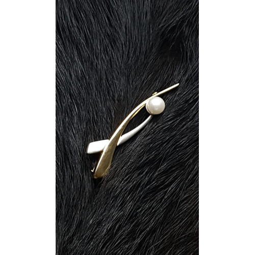 BROCHE de ORO con perla