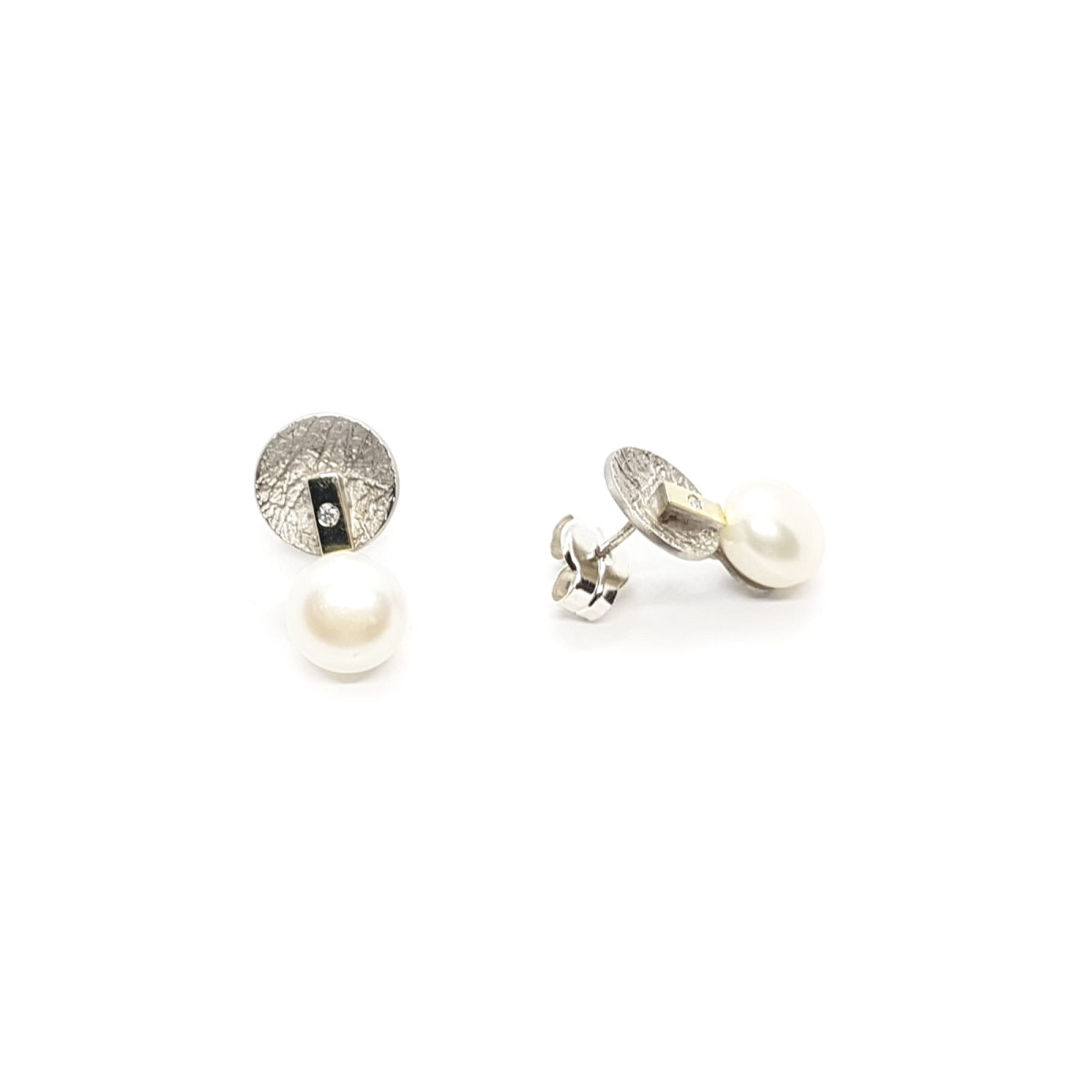 Pendientes de plata y oro amarillo con perla natural cultivada y diamantes