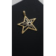 Colgante de oro amarillo con forma de estrella