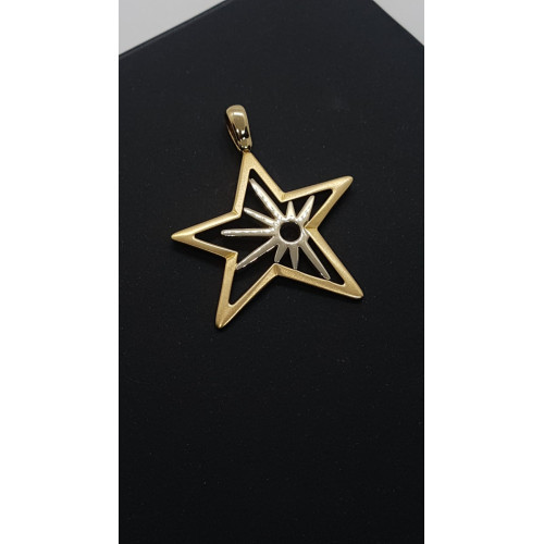 Colgante de oro amarillo con forma de estrella