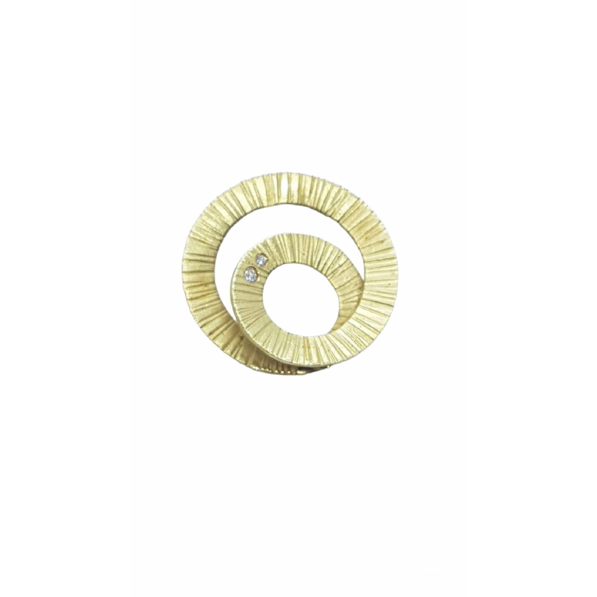 Colgante de oro amarillo y diamantes