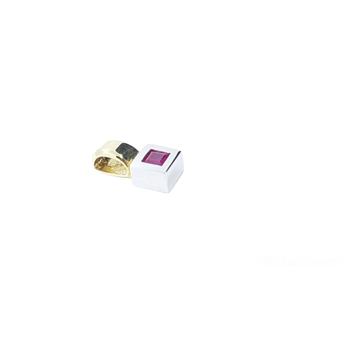 Colgante de oro amarillo y blanco con rubí