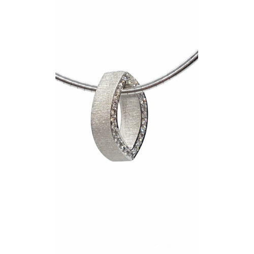 Colgante de oro blanco y diamantes