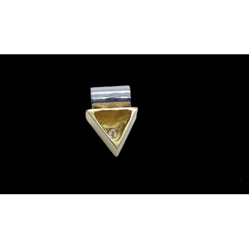 Colgante de oro amarillo y oro blanco con diamante