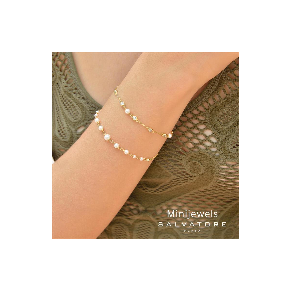 Pulsera de plata chapada con circonitas y perlas naturales