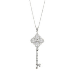 Collar de plata con forma de llave y circonitas blancas