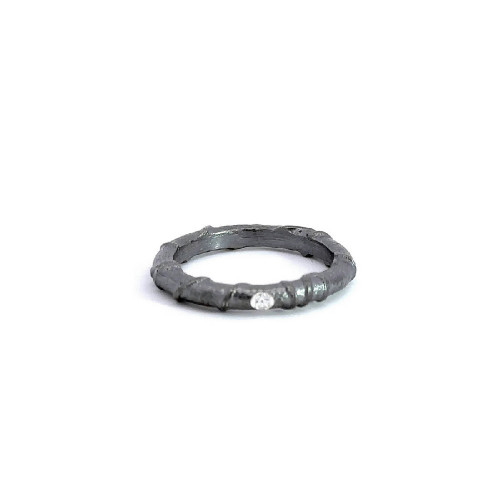 Anillo de plata con diamante
