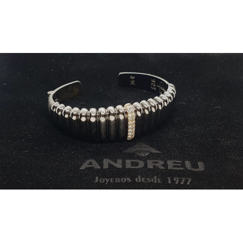 BRAZALETE RÍGIDO DE ORO AMARILLO CON DIAMANTES Y PLATA