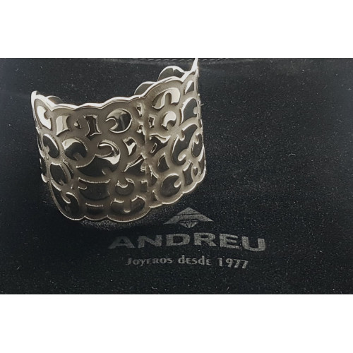 Brazalete rígido de plata