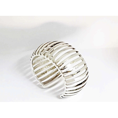 Brazalete rígido de plata