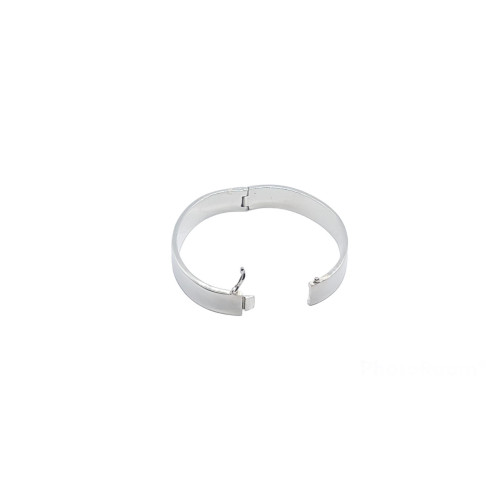 Brazalete rígido de plata