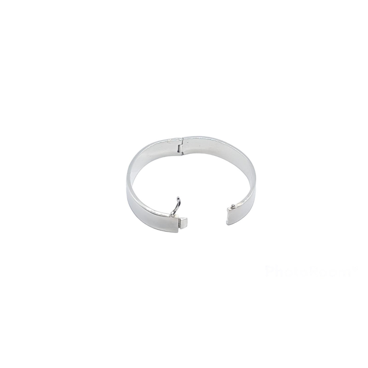 Brazalete rígido de plata