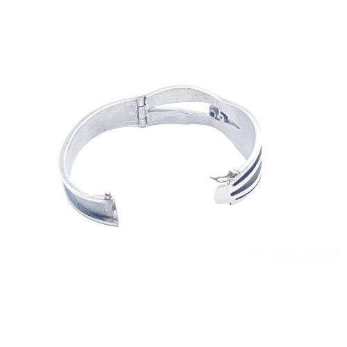 Brazalete rígido de plata y oro