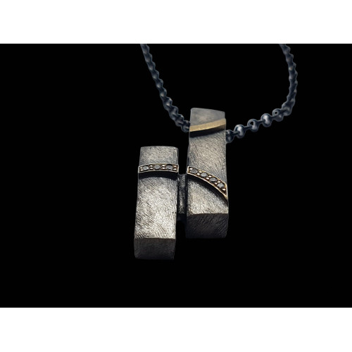 COLGANTE DE PLATA Y ORO AMARILLO CON DIAMANTES