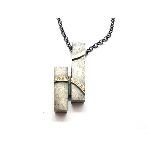 COLGANTE DE PLATA Y ORO AMARILLO CON DIAMANTES