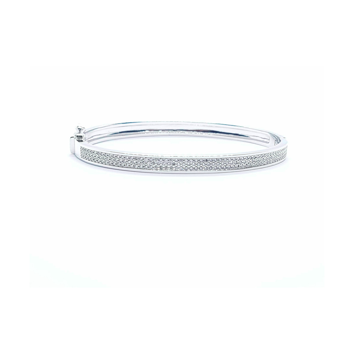 BRAZALETE RÍGIDO DE ORO BLANCO CON DIAMANTES