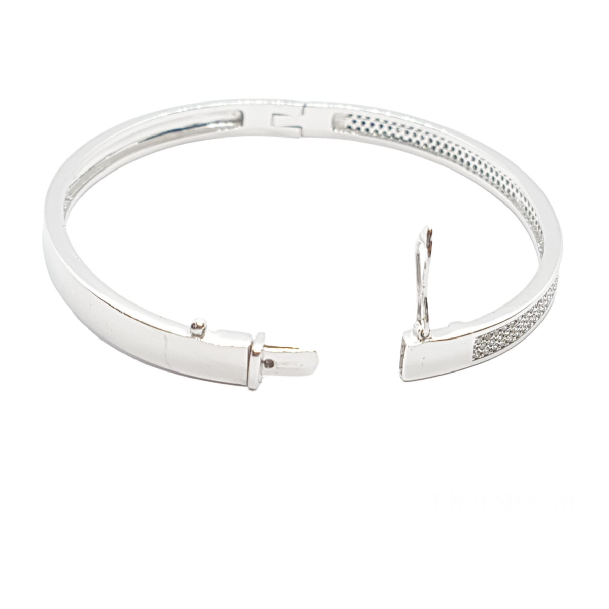 BRAZALETE RÍGIDO DE ORO BLANCO CON DIAMANTES