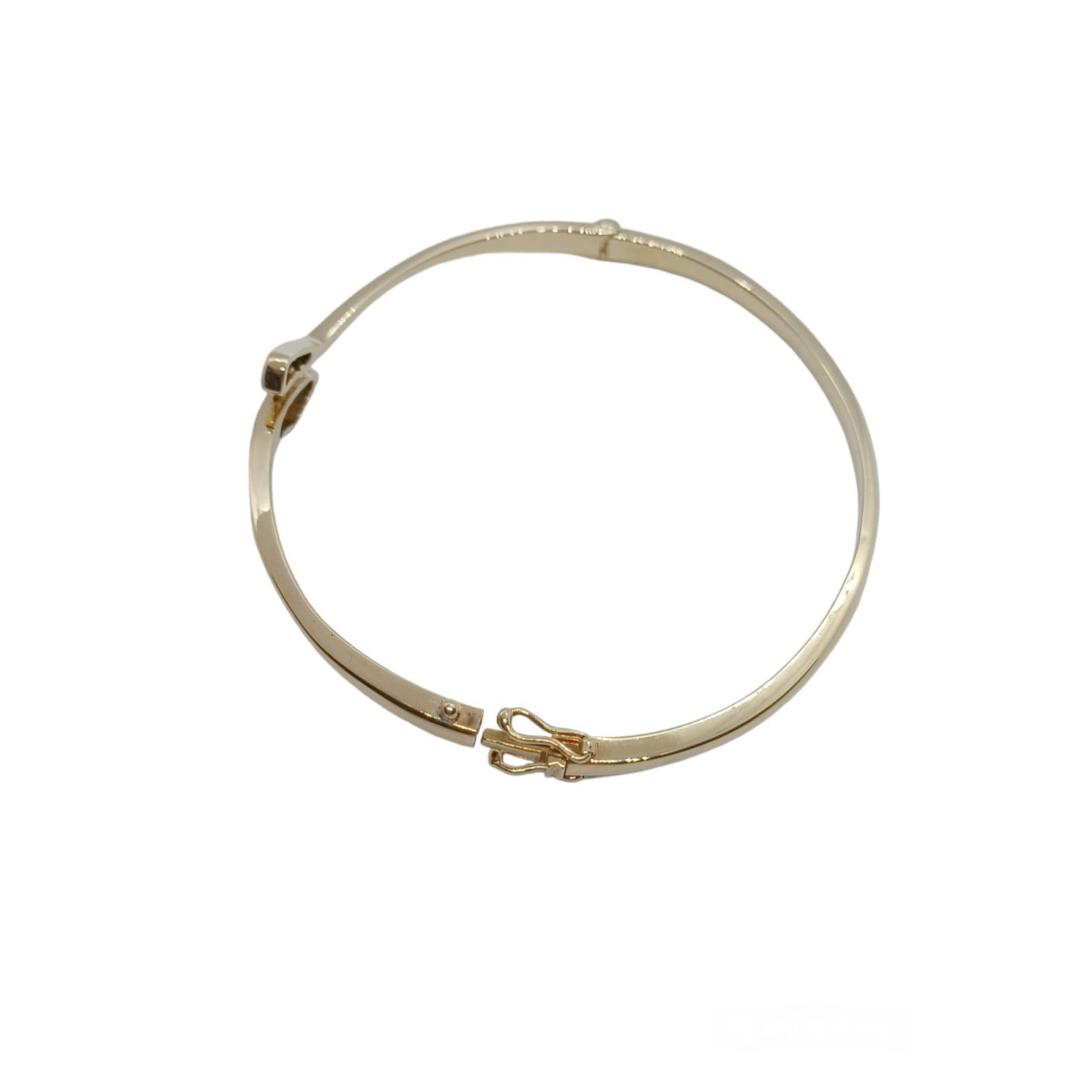 BRAZALETE RÍGIDO DE ORO AMARILLO CON DIAMANTES
