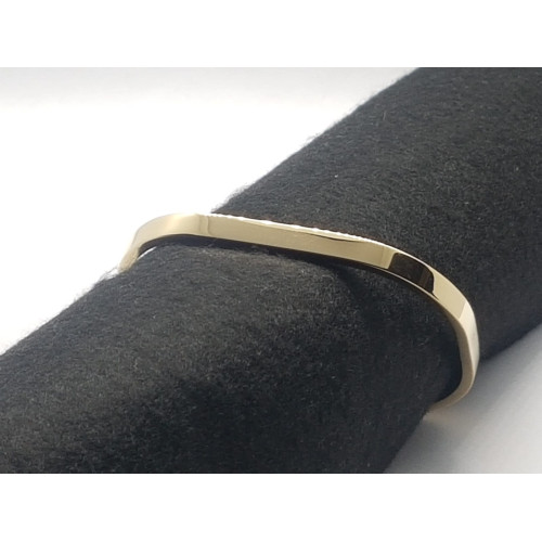 BRAZALETE RÍGIDO DE ORO AMARILLO