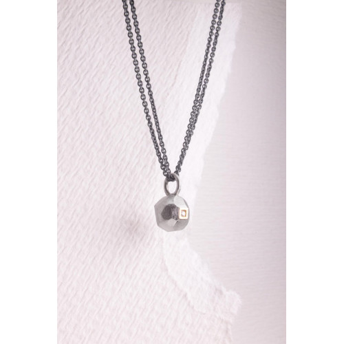 Gargantilla de plata y oro con diamante