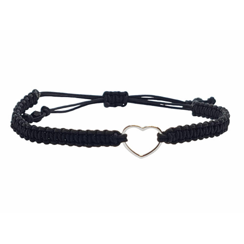 Pulsera de macramé con un corazón de oro