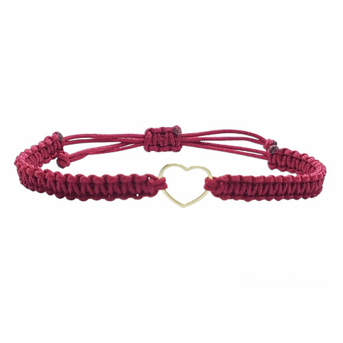 Pulsera de macramé con un corazón de oro