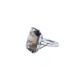Anillo de oro blanco con cuarzo fumé