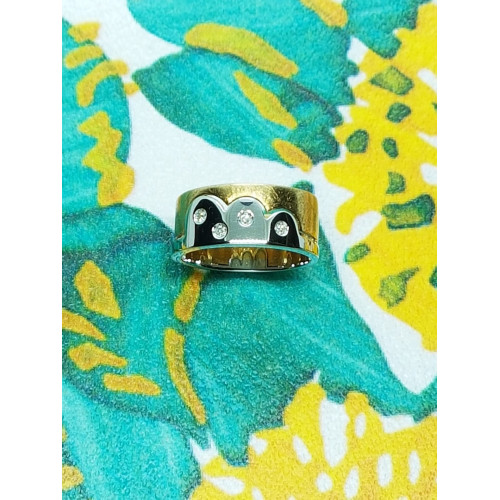 Anillo de oro blanco y oro amarillo con diamantes