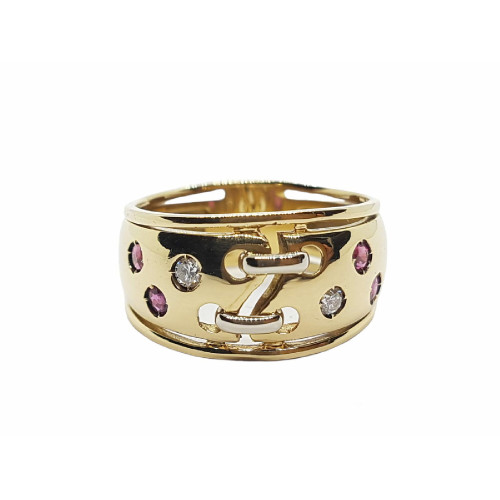 Anillo de oro amarillo con diamantes y rubíes