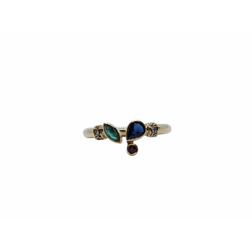 Anillo de oro amarillo con diamantes, esmeralda, rubí y zafiro