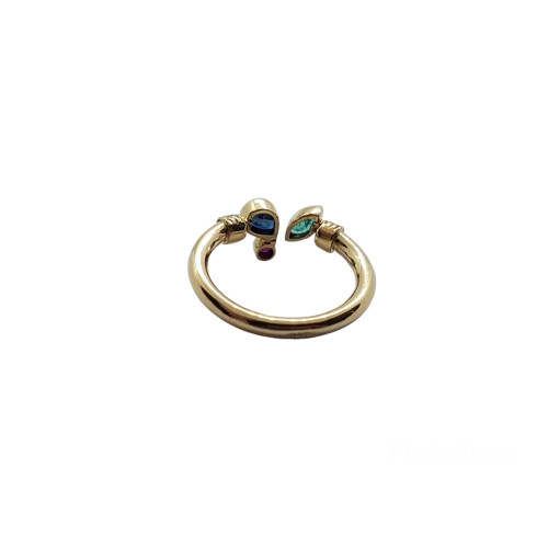 Anillo de oro amarillo con diamantes, esmeralda, rubí y zafiro