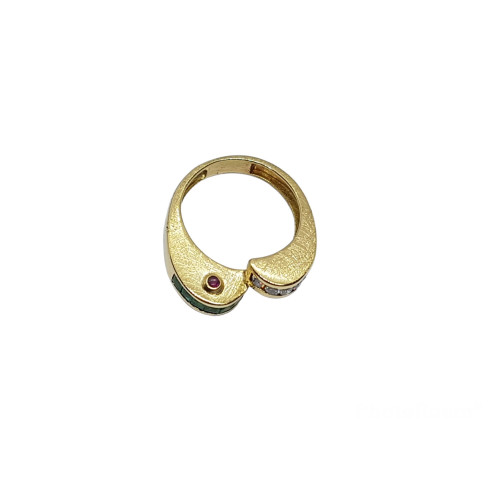 Anillo de oro amarillo con diamantes y esmeralda